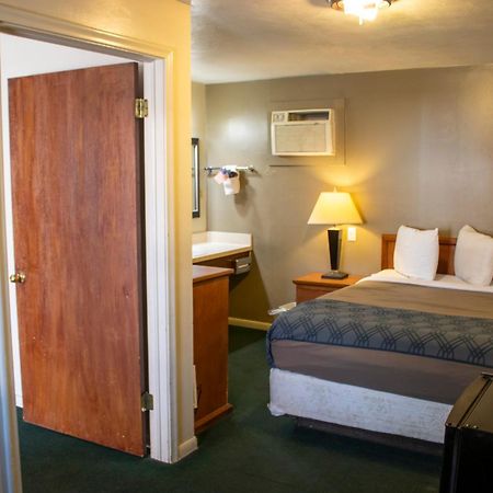 Patriot Stay Motel Върнал Екстериор снимка